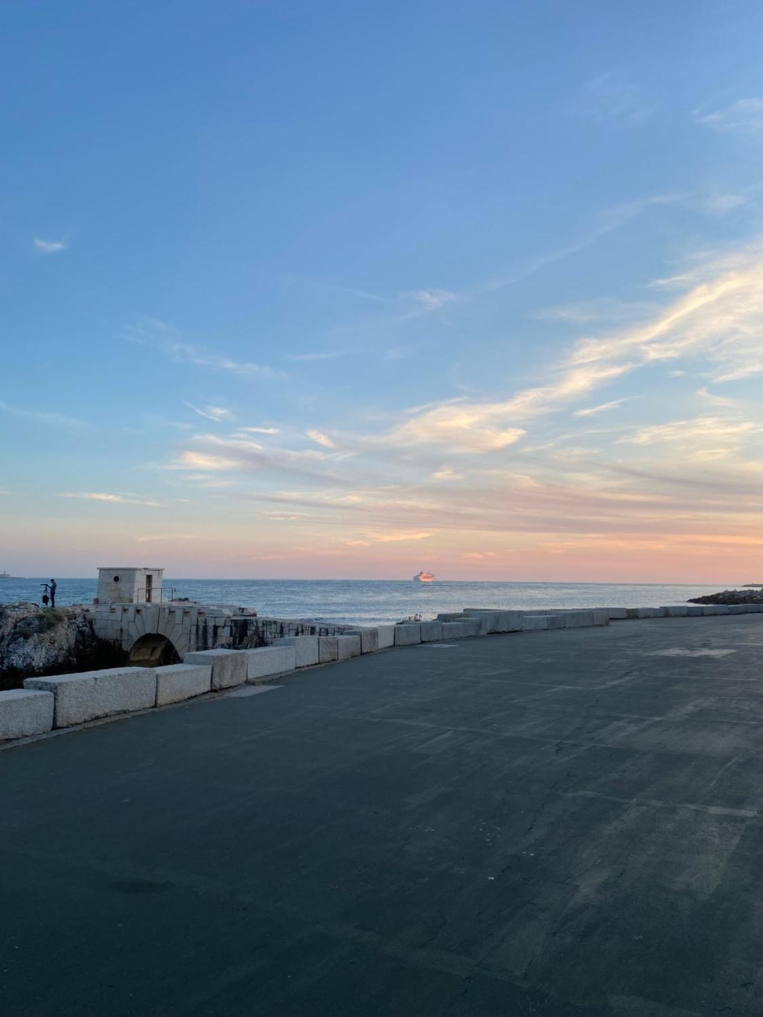 شقة Seaside Comfort Beach And City Paço de Arcos المظهر الخارجي الصورة